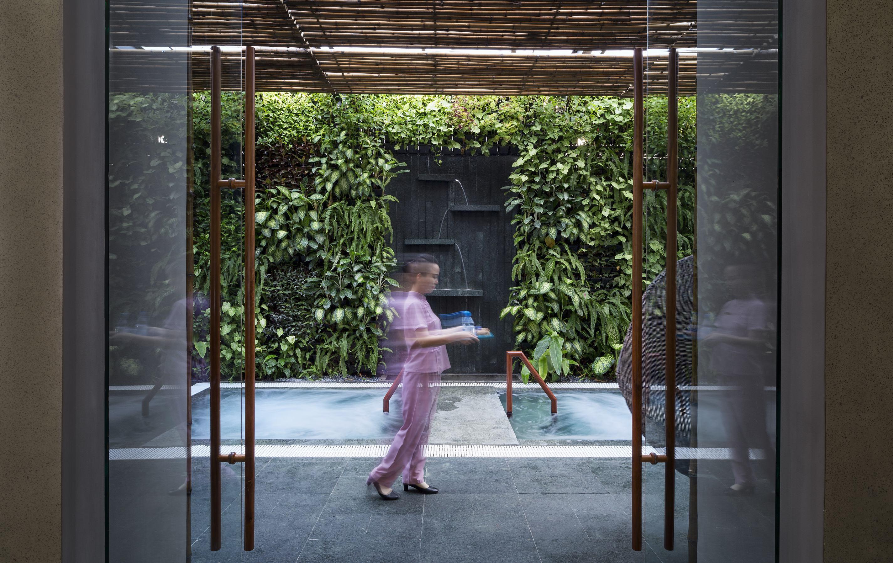 Alba Spa Hotel Hue Exterior photo